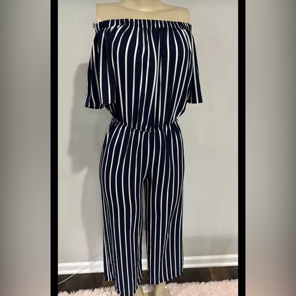 Pants - Jumpsuit Size Medium Women Blue White Stripped Off The Shoulder Wide Leg